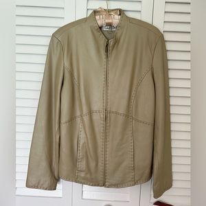100% leather vintage jacket from Coldwater Creek. Pearlized beige. Size Medium